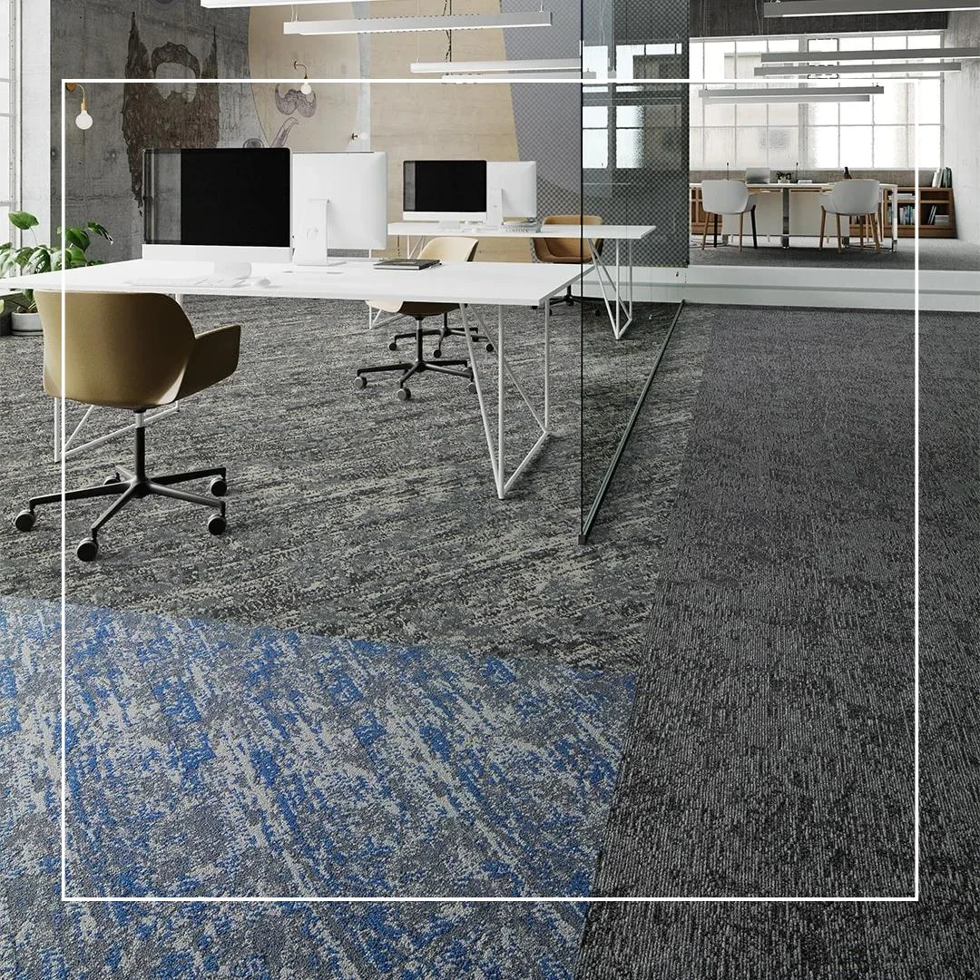 Image highlighting the softness of a carpet in an office, enhancing comfort